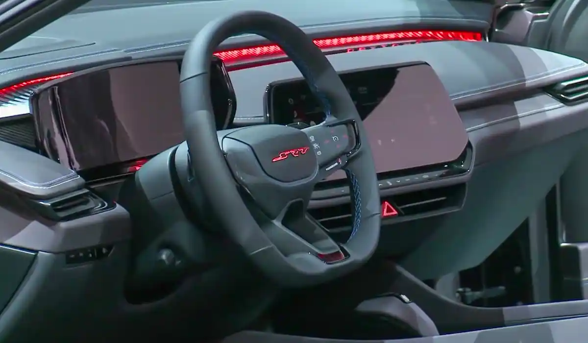 2024 Challenge Interior & Features