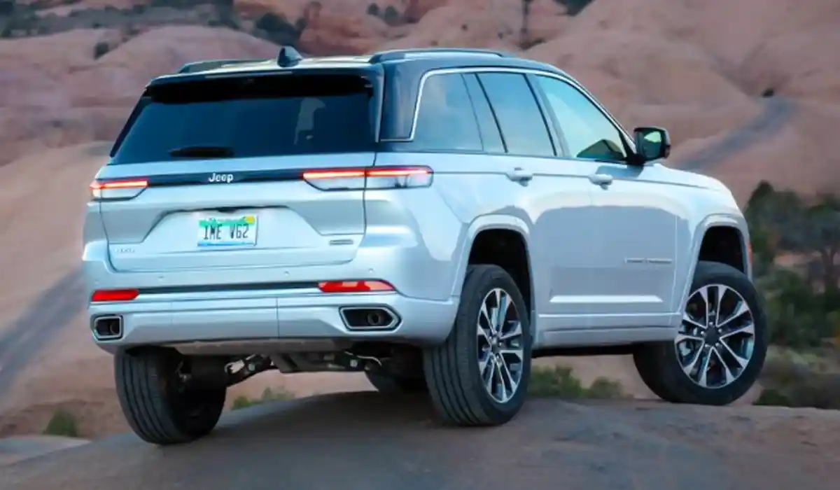 2025 Jeep Cherokee